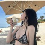 Bộ ảnh gái đẹp tóc ngắn bikini che mặt cực cháy, sexy hết nấc giữa mùa hè