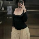 Bộ sưu tập ảnh gái xinh che mặt bằng điện thoại đầy bí ẩn và cuốn hút